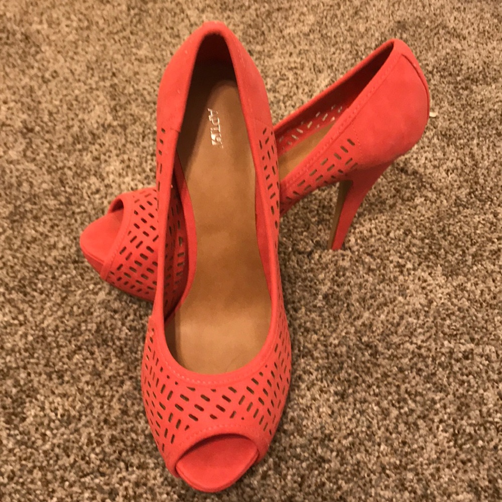 Apt 9 shoes